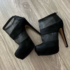 Aldo brand genuine leather upper black heel